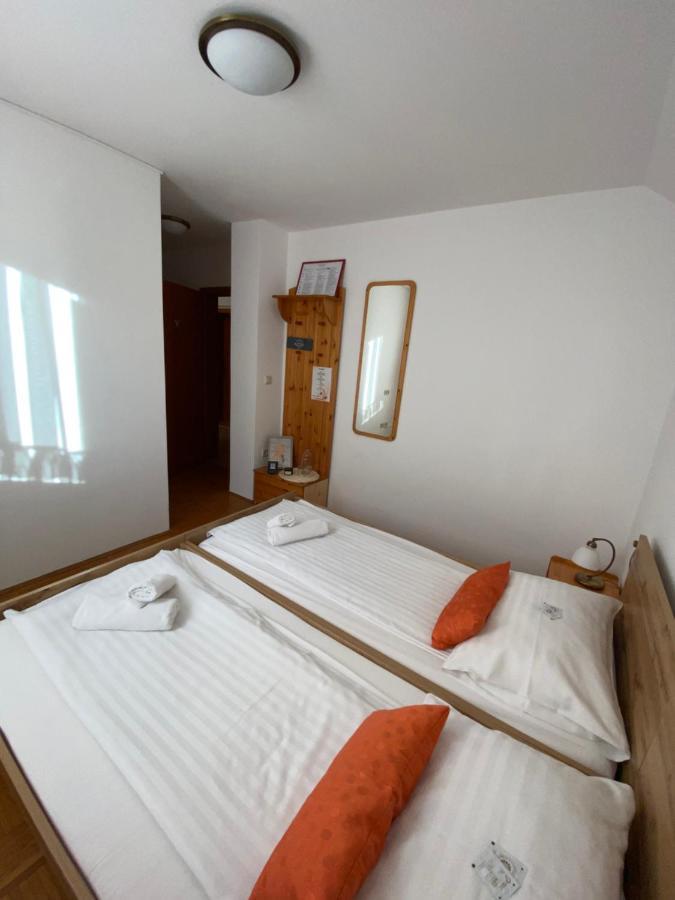 Guesthouse Pri Cebelici Lukovica pri Domzalah Ngoại thất bức ảnh