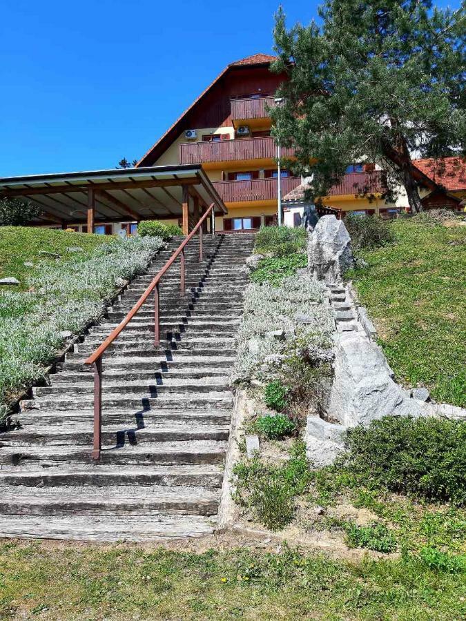 Guesthouse Pri Cebelici Lukovica pri Domzalah Ngoại thất bức ảnh