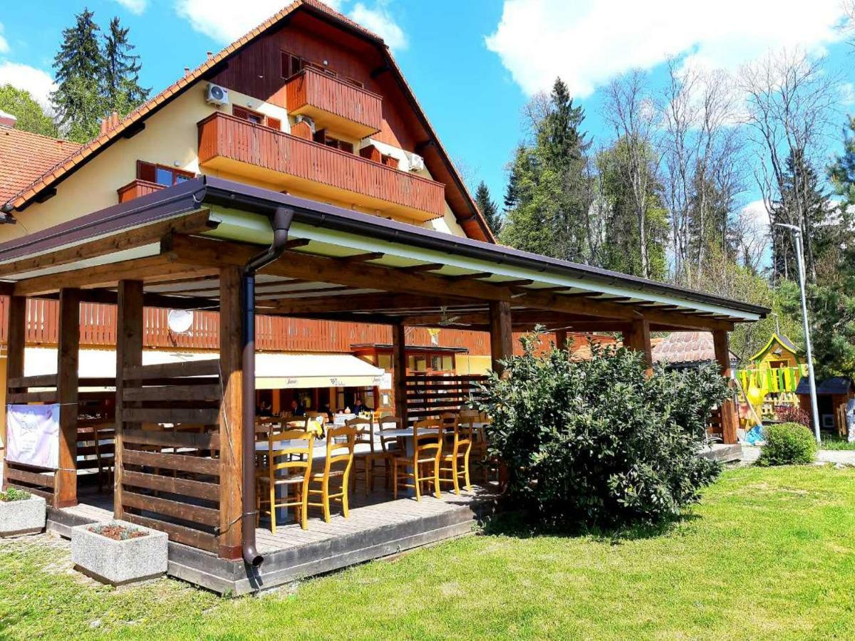 Guesthouse Pri Cebelici Lukovica pri Domzalah Ngoại thất bức ảnh