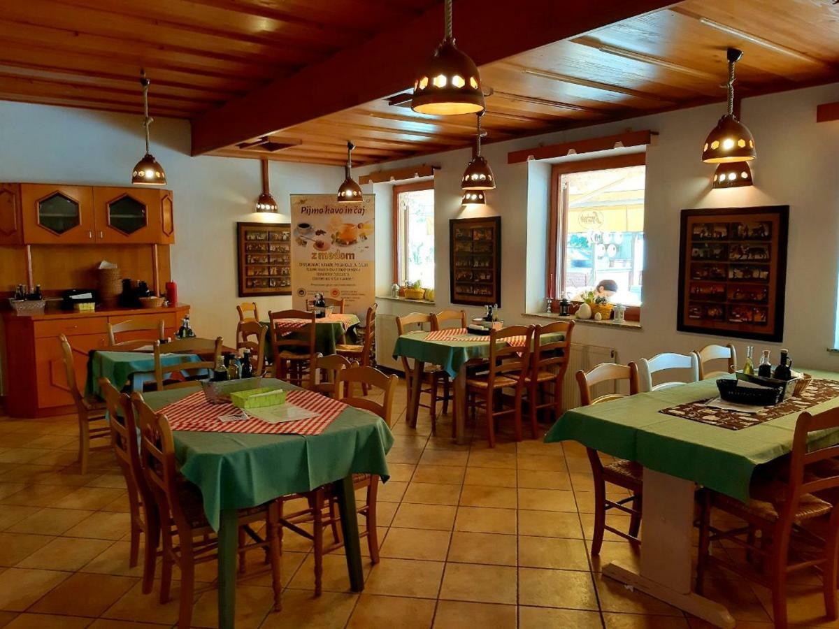 Guesthouse Pri Cebelici Lukovica pri Domzalah Ngoại thất bức ảnh